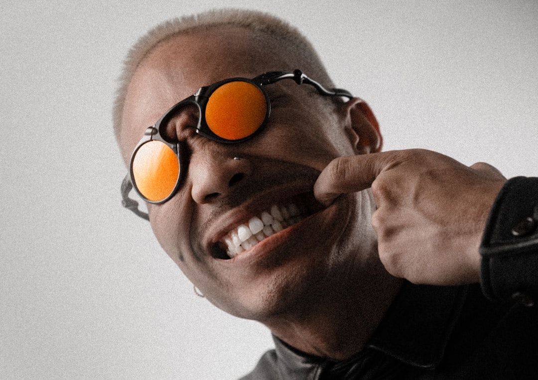 Stijlvol gekleed door herenmode in Breda